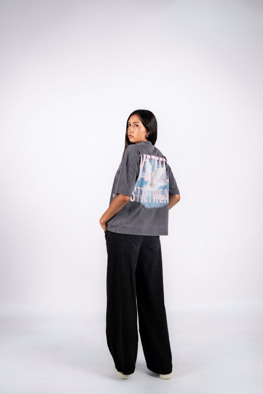 VETTED DOVE GREY TEE
